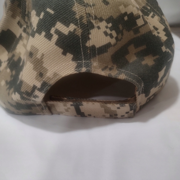 Camouflage Velcro Strap - Picture 2 of 2
